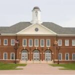 आगामी शैक्षिकसत्र वैशाख १५ देखि: भर्ना अभियान र शुल्क नियन्त्रणमा सरकारको कडाइ