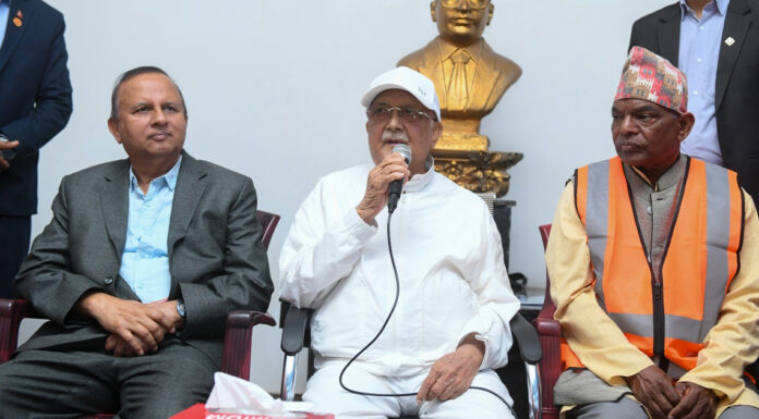 स्थानीय प्रशासनसँग समन्वय गरी राहत र उद्धारमा खटिन ओलीको निर्देशन